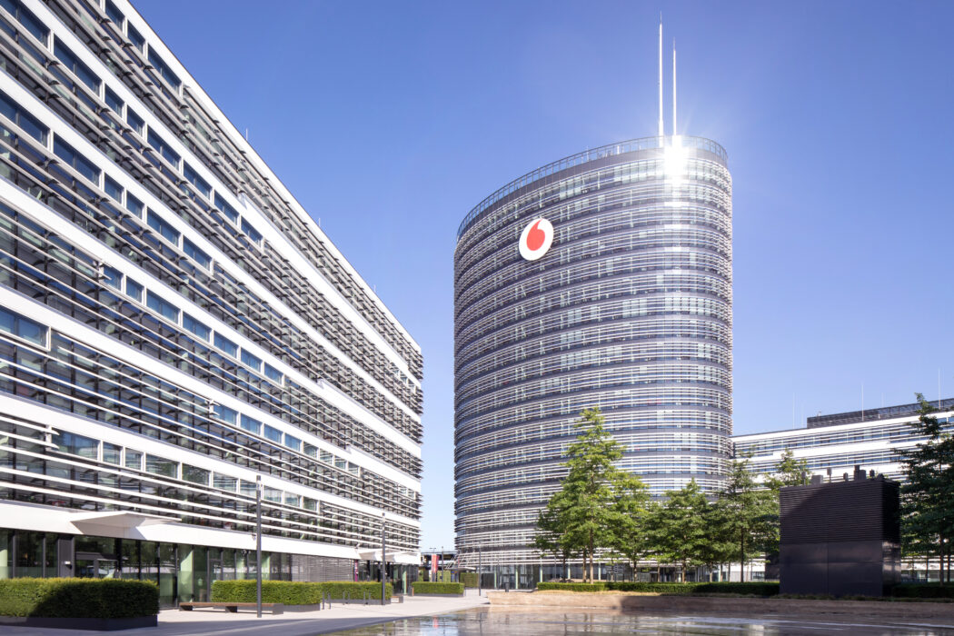Der Vodafone-Campus am Ferdinand-Braun-Platz in Düsseldorf-Heerdt, dient als Hauptsitz des Unternehmens in Deutschland.